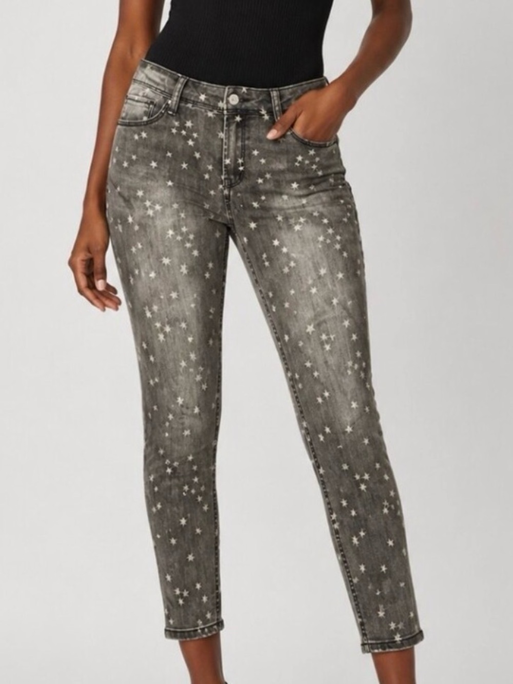 Kenzie Gray Star-Print Ankle Jeans